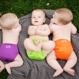 cadera del bebe y pañales de tela